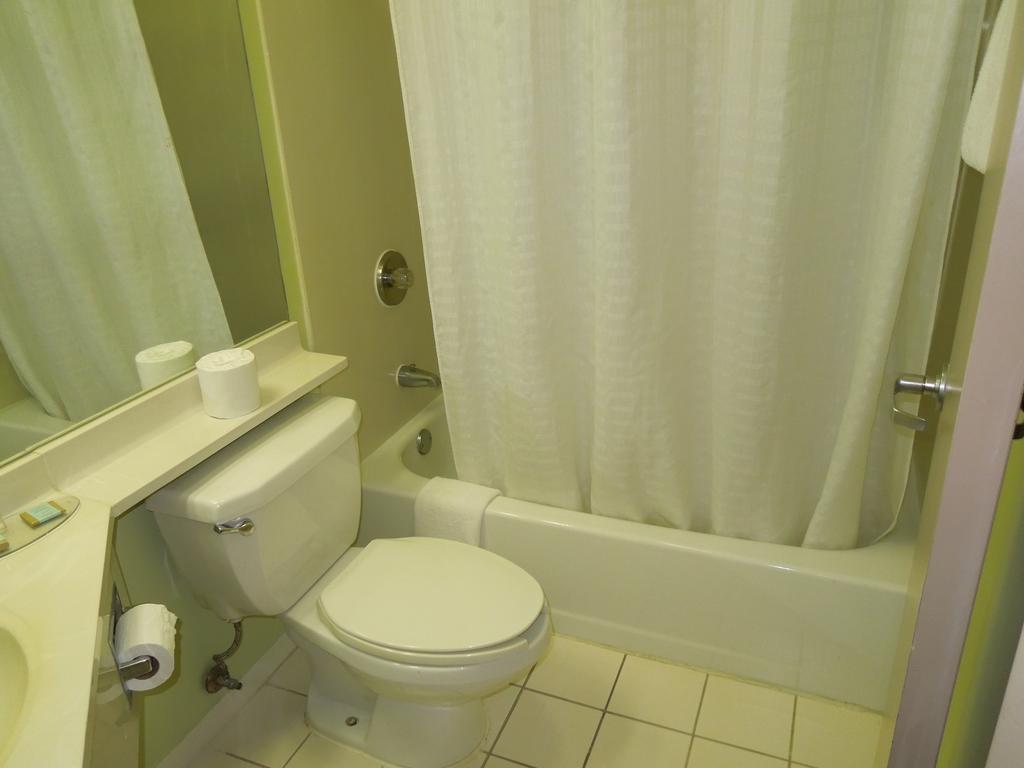 Travelodge - Cincinnati Sharonville Camera foto